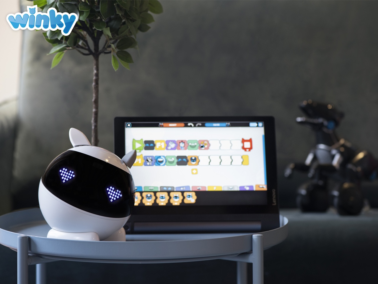 Le robot éducatif Made In France Winky arrive à  Noël !